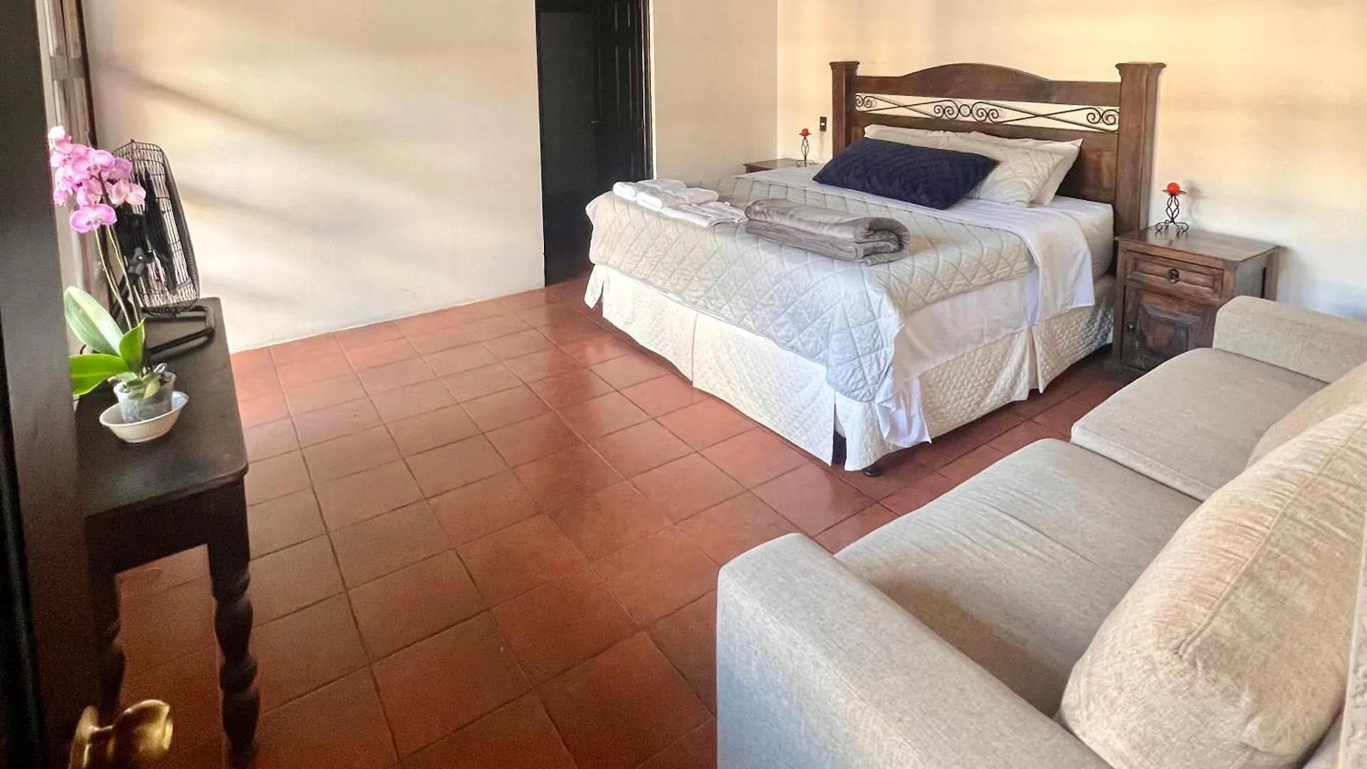 Azvlik Villa Antigua Holiday home